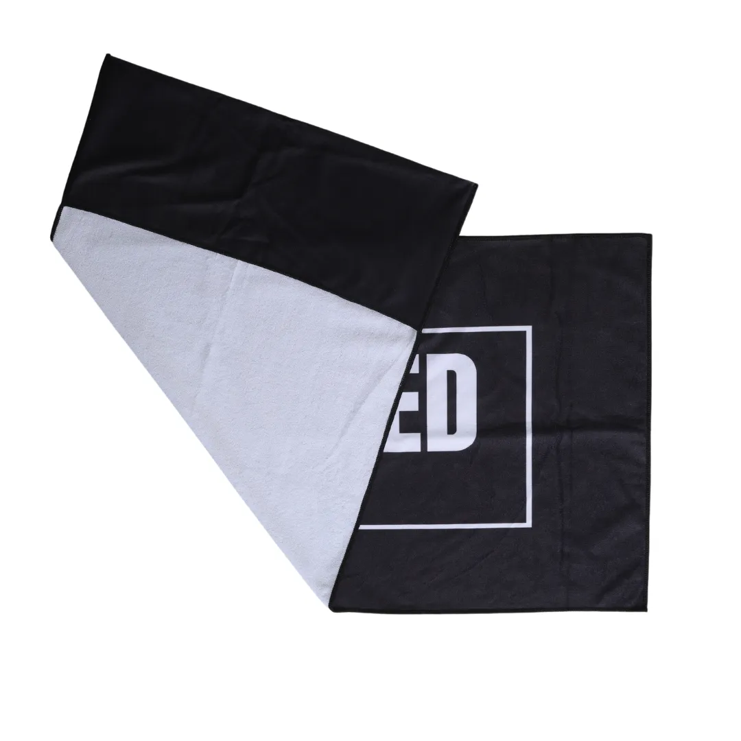 HOODED GYM TOWEL