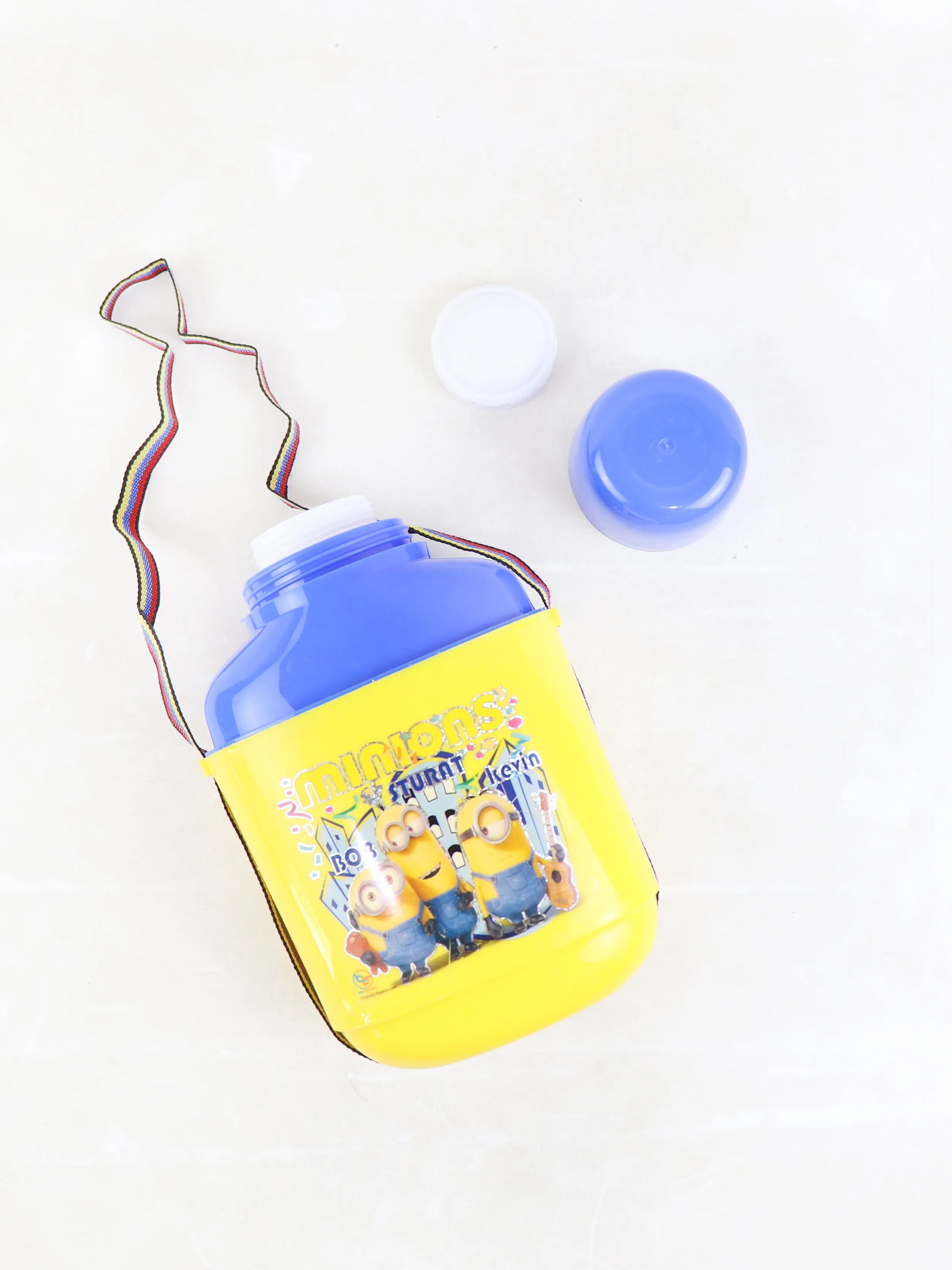 Kids Water Bottle Polo Cooler Minions Yellow